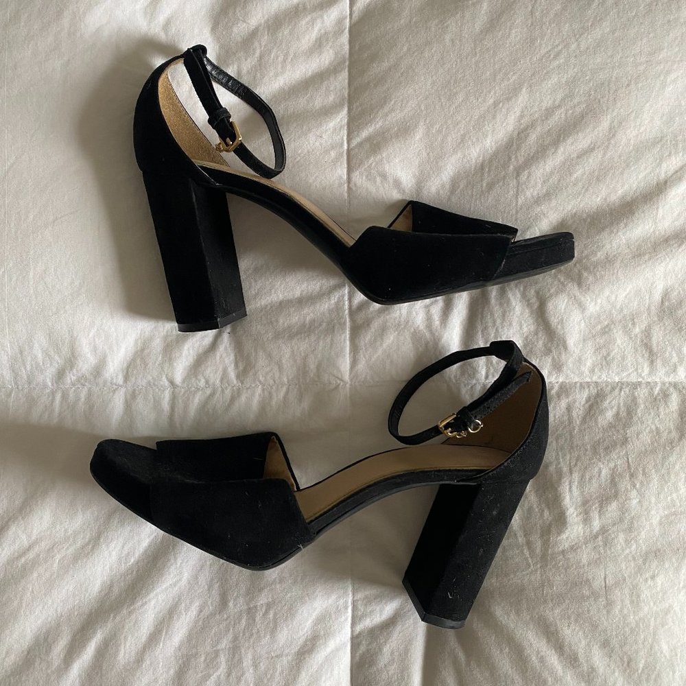 h&m black heels! (black & gold, size 8)